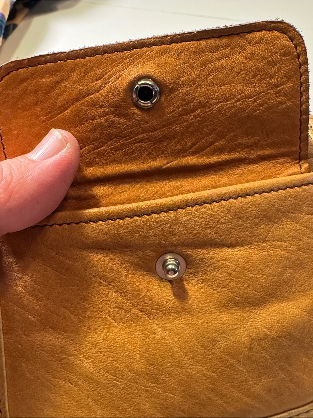 Vintage Bifold Tan Leather Snap-Front Wallet Coin Purse Combo NICE - Picture 8 of 8